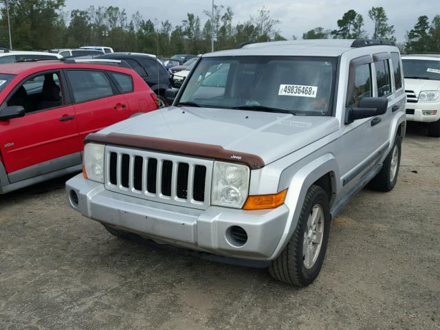 1J8HG48K26C163180 - 2006 JEEP COMMANDER Gümüş foto 2