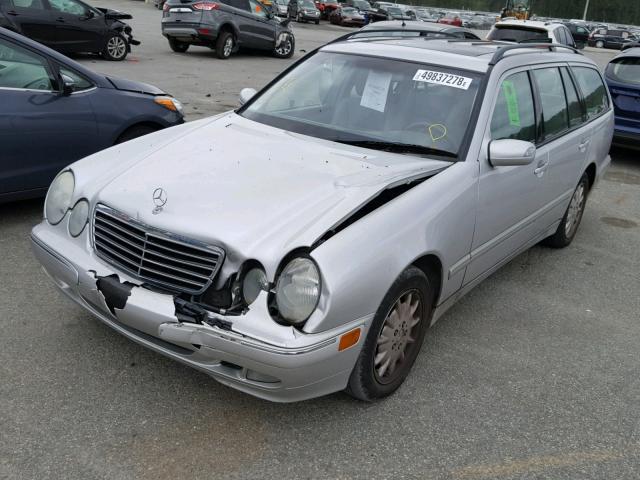 WDBJH65J1YB006678 - 2000 MERCEDES-BENZ E 320 SILVER photo 2