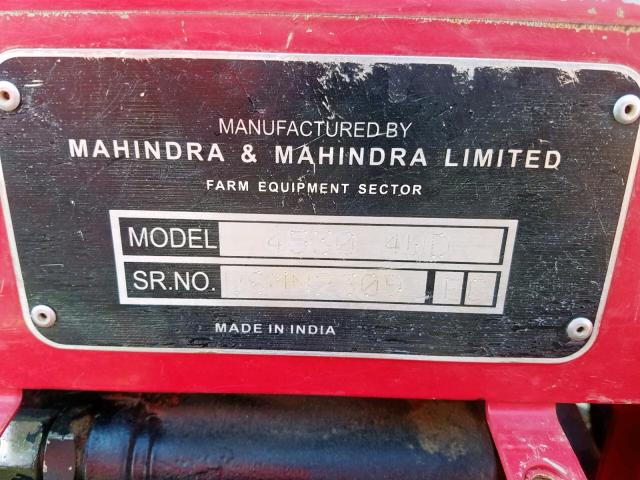 USMN2309 - 2013 MAHINDRA AND MAHINDRA TRACTOR RED photo 10