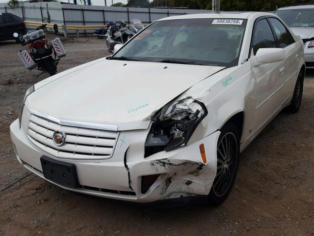 1G6DP577360195553 - 2006 CADILLAC CTS HI FEA WHITE photo 2