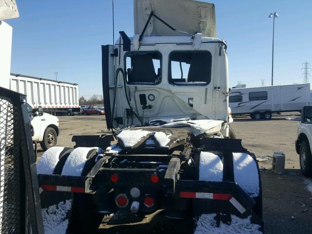 3AKBGDDVXHSHV5295 - 2017 FREIGHTLINER CASCADIA 1 WHITE photo 6