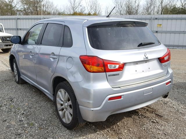 JA4AR4AU6BZ021074 - 2011 MITSUBISHI OUTLANDER SILVER photo 3