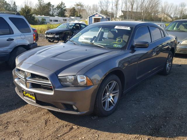2C3CDXAT9DH648221 - 2013 DODGE CHARGER PO CHARCOAL photo 2