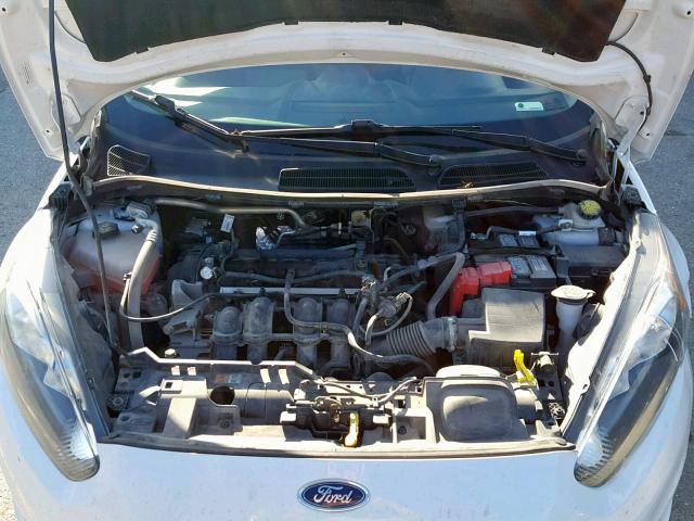 3FADP4AJ9GM166624 - 2016 FORD FIESTA S WHITE photo 7