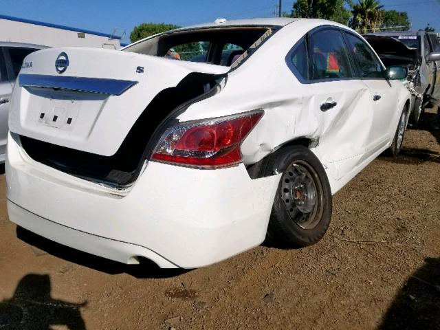 1N4AL3AP8FC446838 - 2015 NISSAN ALTIMA 2.5 WHITE photo 4