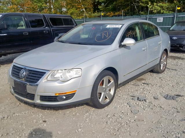 WVWJK73C09P005135 - 2009 VOLKSWAGEN PASSAT TUR SILVER photo 2