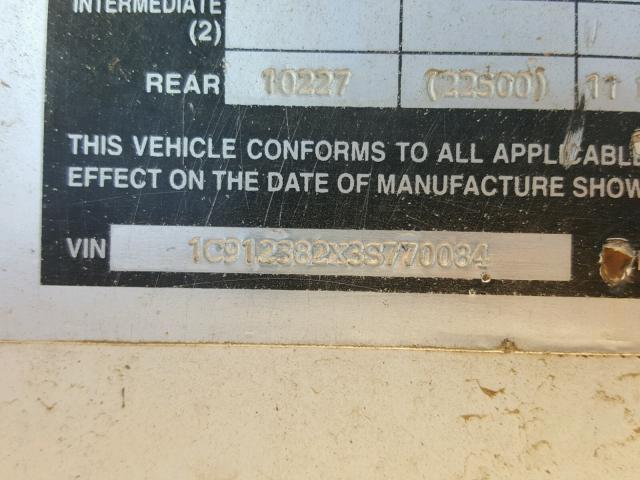 1C912382X3S770084 - 2003 UTILIMASTER TRAILER WHITE photo 10