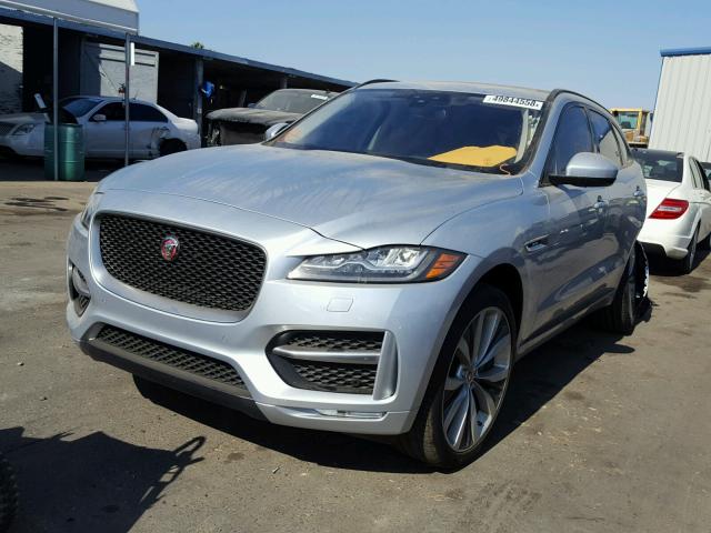 SADCL2BVXHA071144 - 2017 JAGUAR F-PACE R - SILVER photo 2