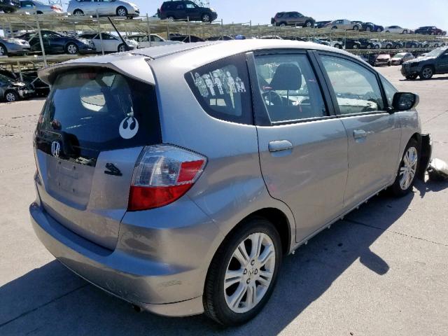 JHMGE8H40AC002299 - 2010 HONDA FIT SPORT SILVER photo 4