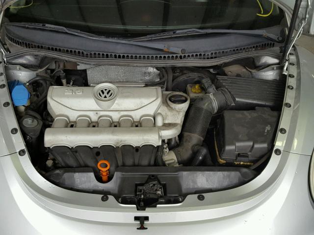 3VWPW31C68M507868 - 2008 VOLKSWAGEN NEW BEETLE 银色 照片 7