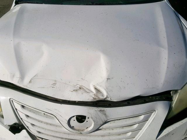4T4BE46K68R040681 - 2008 TOYOTA CAMRY CE WHITE photo 7