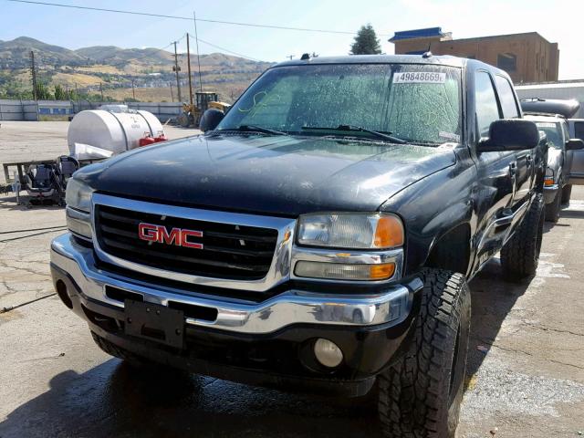 2GTEK13T651122692 - 2005 GMC NEW SIERRA BLACK photo 2