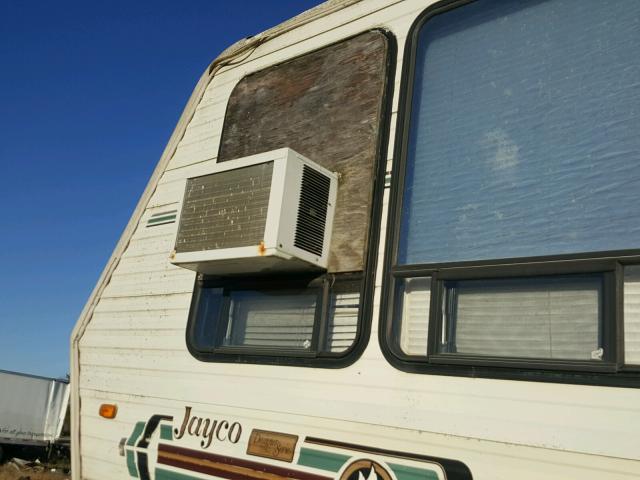 1UJCJ02R9JHC0168 - 1988 JAYCO 5TH WHEEL WHITE photo 10