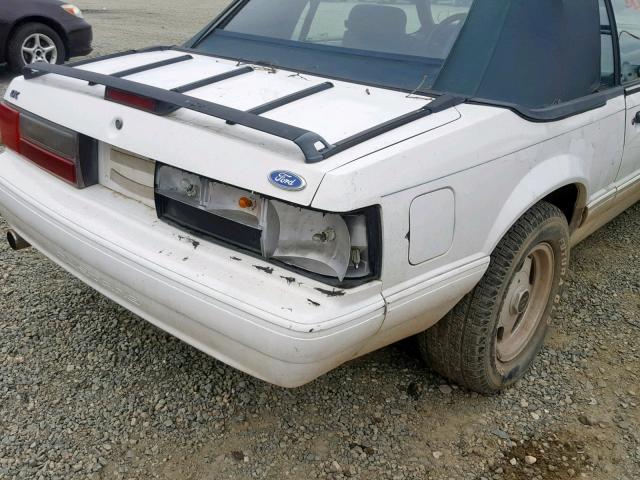 1FACP44M5PF145447 - 1993 FORD MUSTANG LX WHITE photo 9