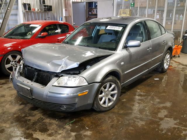 WVWPD63B04E064714 - 2004 VOLKSWAGEN PASSAT GLS SILVER photo 2