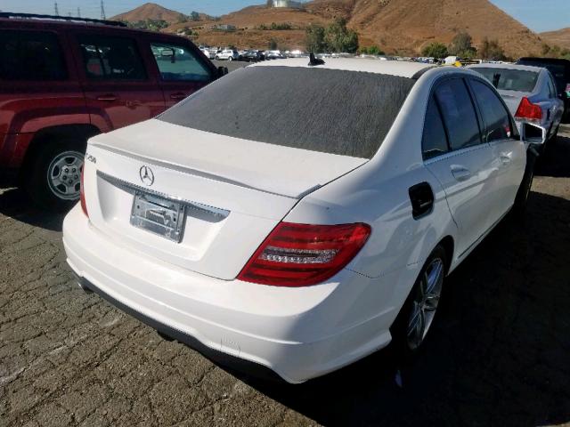 WDDGF4HB6DR265538 - 2013 MERCEDES-BENZ C 250 WHITE photo 4