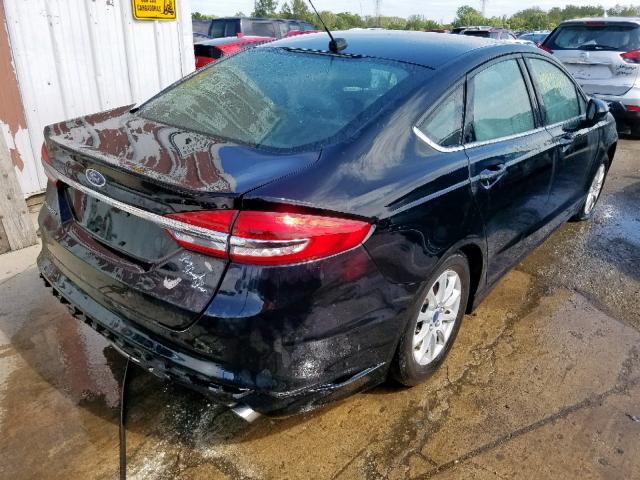 3FA6P0G74HR162000 - 2017 FORD FUSION S BLACK photo 4