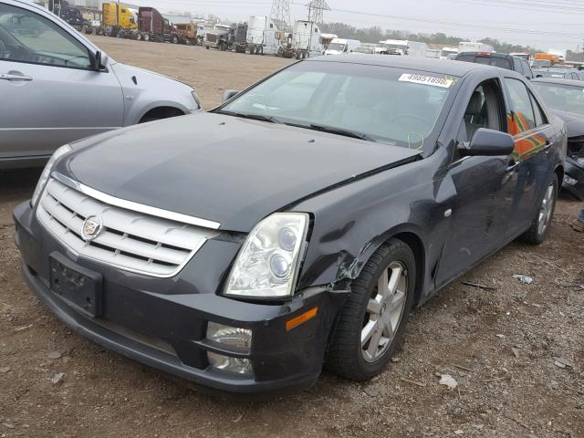 1G6DW677750193330 - 2005 CADILLAC STS BLACK photo 2