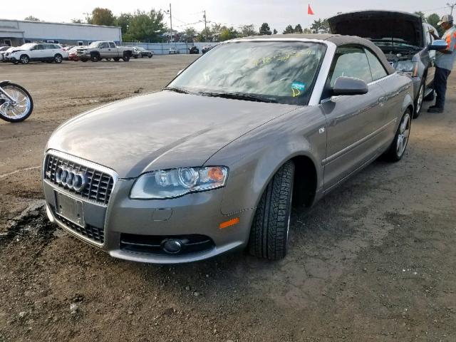 WAUDH48HX9K003420 - 2009 AUDI A4 3.2 CAB GOLD photo 2