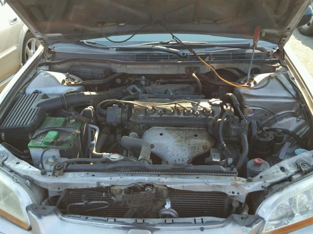 1HGCF86632A112392 - 2002 HONDA ACCORD VAL SILVER photo 7