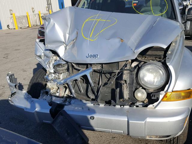 1J4GL58K46W184884 - 2006 JEEP LIBERTY LI SILVER photo 7