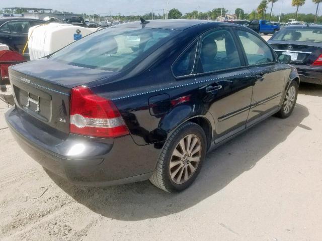 YV1MS382752069017 - 2005 VOLVO S40 2.4I BLACK photo 4