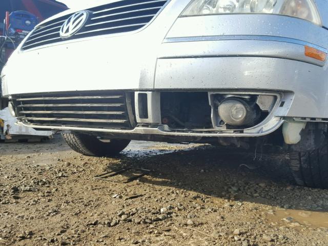 WVWRH63B64P101220 - 2004 VOLKSWAGEN PASSAT GLX 银色 照片 9
