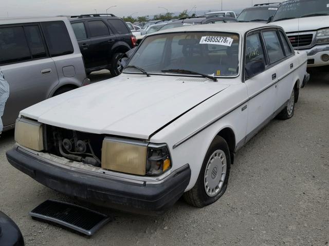 YV1AX8843H1270765 - 1987 VOLVO 244 DL WHITE photo 2