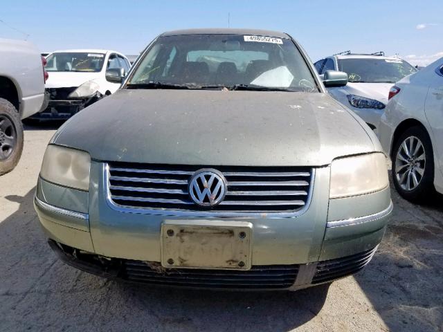 WVWMD63B63P273901 - 2003 VOLKSWAGEN PASSAT GL GREEN photo 9