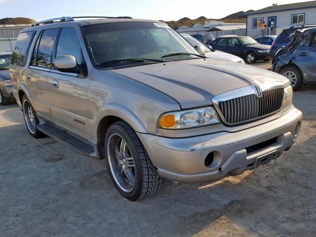 5LMEU27R52LJ17027 - 2002 LINCOLN NAVIGATOR 绿色 照片 1