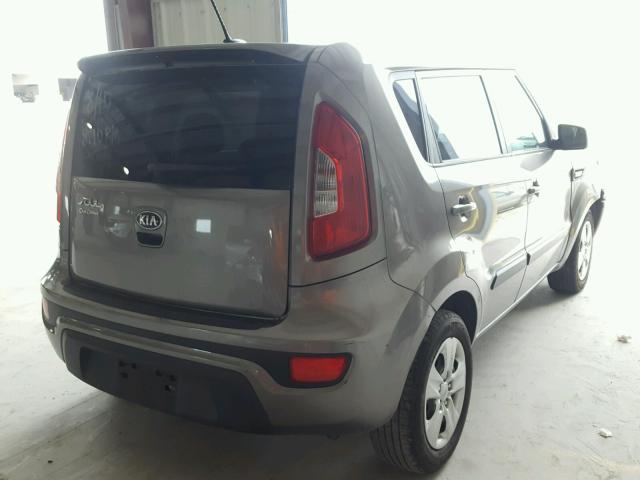 KNDJT2A56D7621323 - 2013 KIA SOUL GRAY photo 4