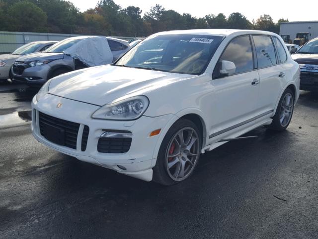 WP1AD29P79LA62400 - 2009 PORSCHE CAYENNE GT WHITE photo 2