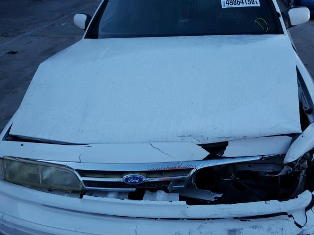 2FALP71WXTX128486 - 1996 FORD CROWN VICT WHITE photo 7