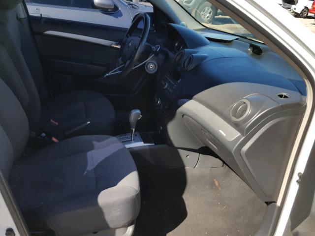 KL1TD5DE1BB225336 - 2011 CHEVROLET AVEO LS WHITE photo 5