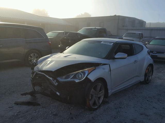 KMHTC6AE7FU240919 - 2015 HYUNDAI VELOSTER T SILVER photo 2