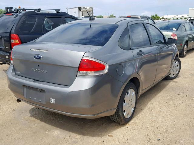 1FAHP34N98W166974 - 2008 FORD FOCUS S/SE GRAY photo 4