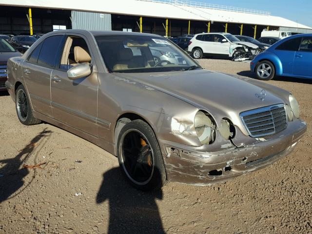 WDBJF65J31B189772 - 2001 MERCEDES-BENZ E 320 GOLD photo 1