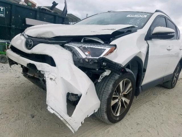 JTMWFREV1JJ732750 - 2018 TOYOTA RAV4 ADVEN WHITE photo 9