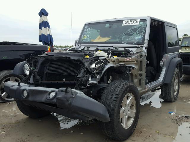 1C4GJWAGXFL674237 - 2015 JEEP WRANGLER S SILVER photo 2