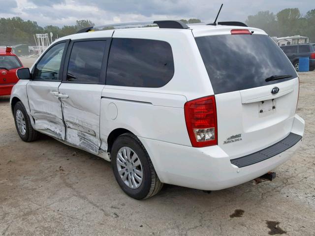 KNDMG4C79C6453810 - 2012 KIA SEDONA LX WHITE photo 3