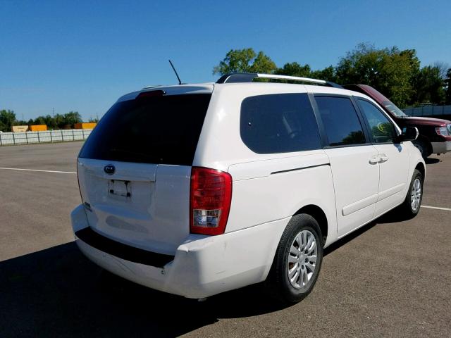 KNDMG4C79C6453810 - 2012 KIA SEDONA LX WHITE photo 4