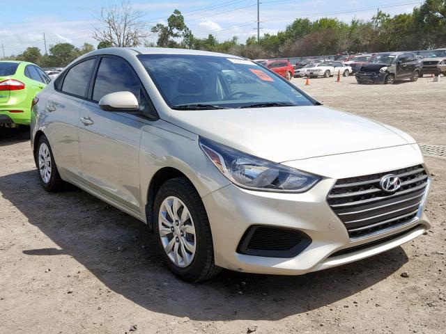 3KPC24A3XJE021339 - 2018 HYUNDAI ACCENT SE TAN photo 1