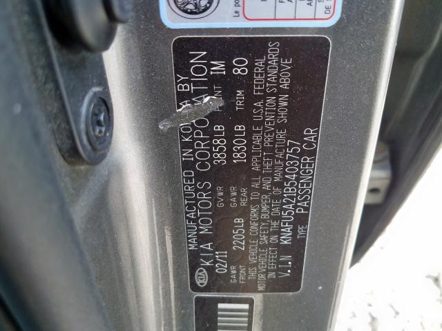 KNAFU5A21B5403757 - 2011 KIA FORTE EX GRAY photo 10