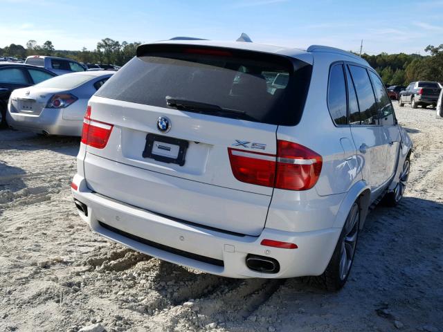 5UXFE8C53AL312474 - 2010 BMW X5 XDRIVE4 WHITE photo 4