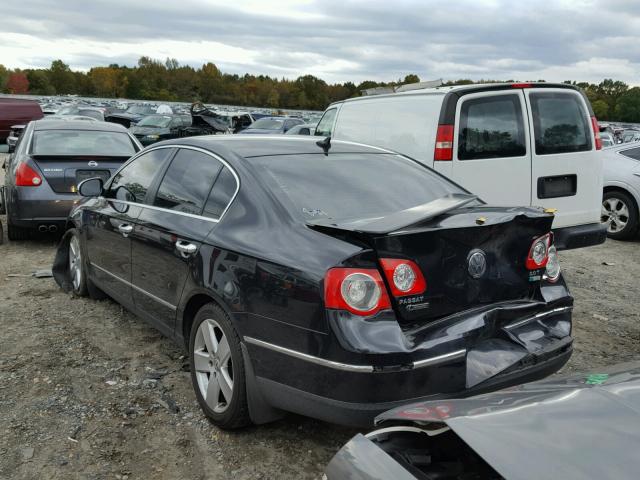 WVWAK73C28E186667 - 2008 VOLKSWAGEN PASSAT KOM BLACK photo 3