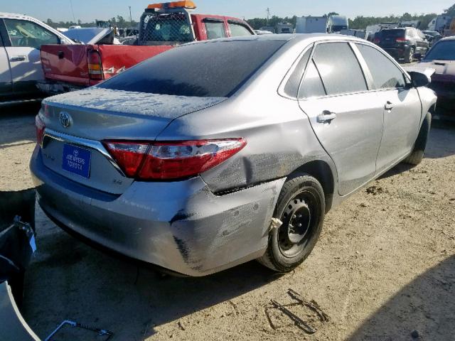 4T1BF1FK3HU689148 - 2017 TOYOTA CAMRY LE SILVER photo 4