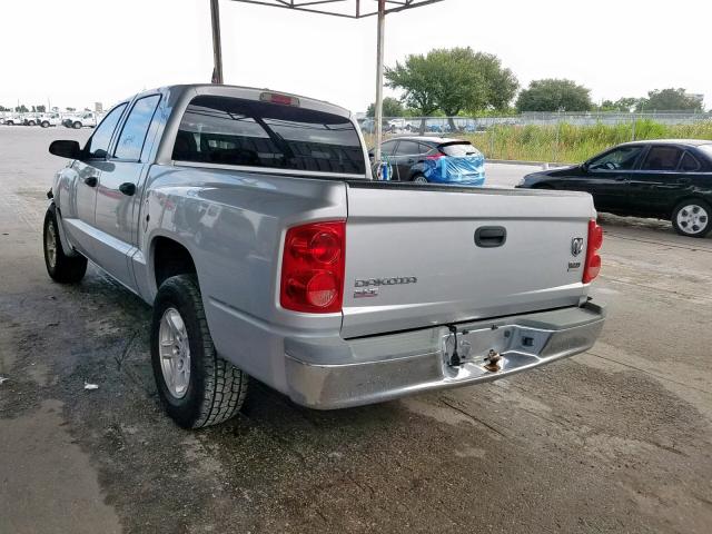 1D7HE48N56S598682 - 2006 DODGE DAKOTA QUA SILVER photo 3