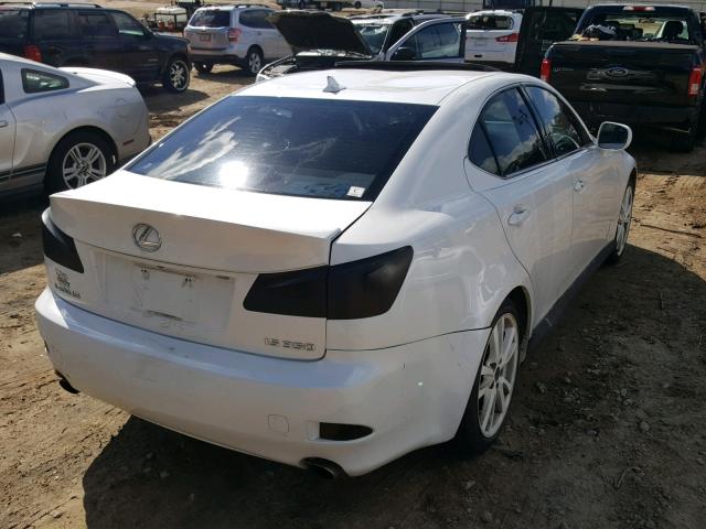 JTHBE262X85019182 - 2008 LEXUS IS 350 WHITE photo 4