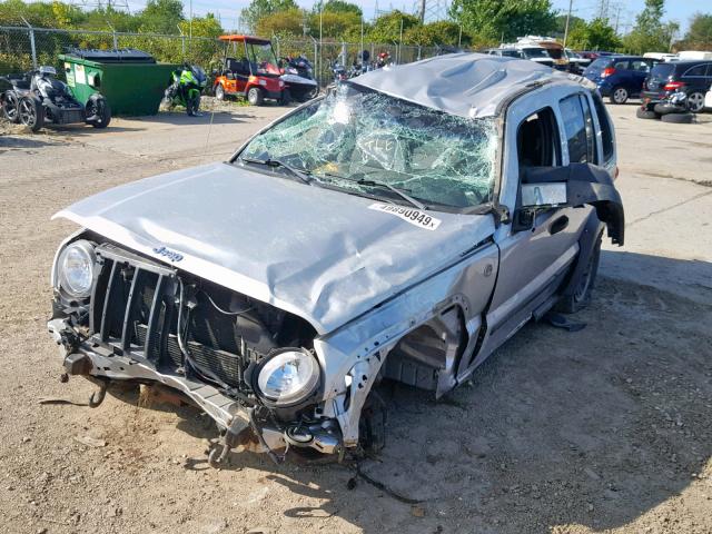 1J4GL38K46W219766 - 2006 JEEP LIBERTY RE SILVER photo 2