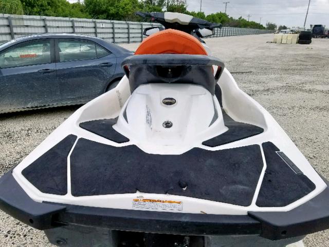 YDV36727L617 - 2017 SEAD JET SKI WHITE photo 6